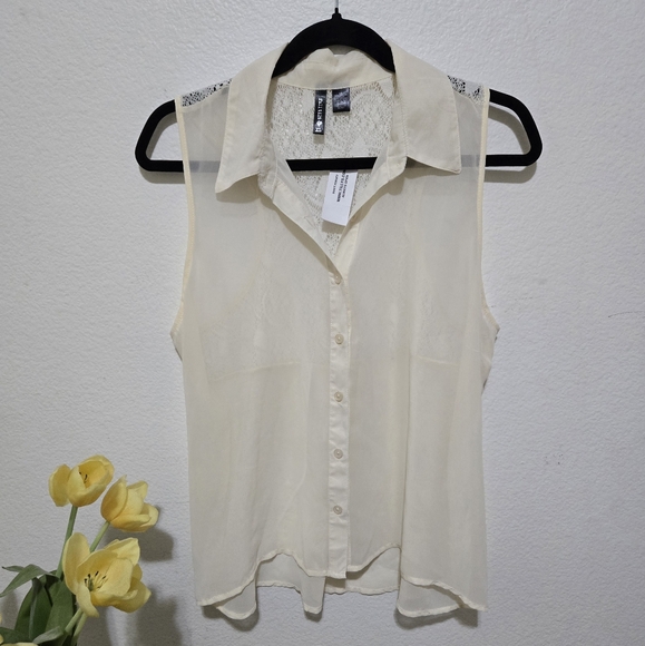 Full Tilt Cream Sheer Sleeveless Button Down Blouse Lace Back Size XL - Picture 3 of 6